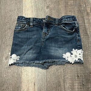 Cat & Jack Lace Appliqué Jean Shorts - 6/6X